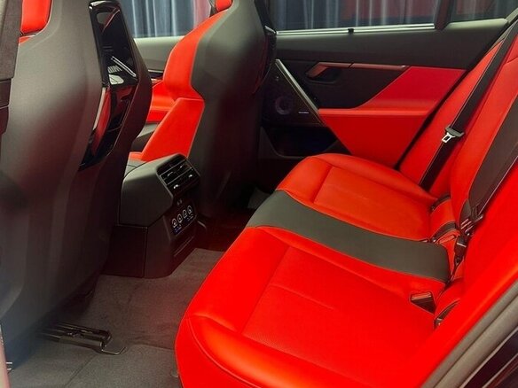 2025 BMW M5 VII (G90), чёрный, 23000000 рублей - вид 6
