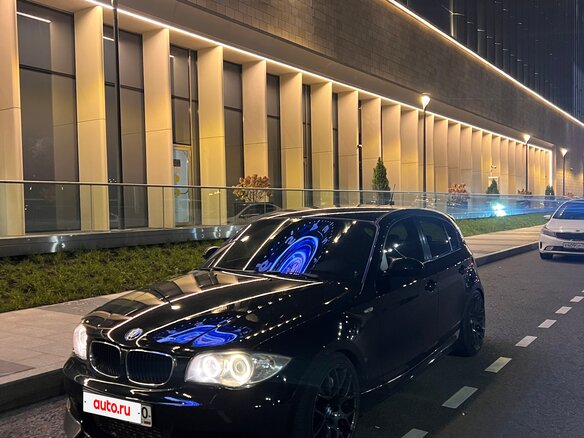 2008 BMW 1 серии 116i I (E81/E82/E87/E88) Рестайлинг, чёрный, 2000000 рублей - вид 8
