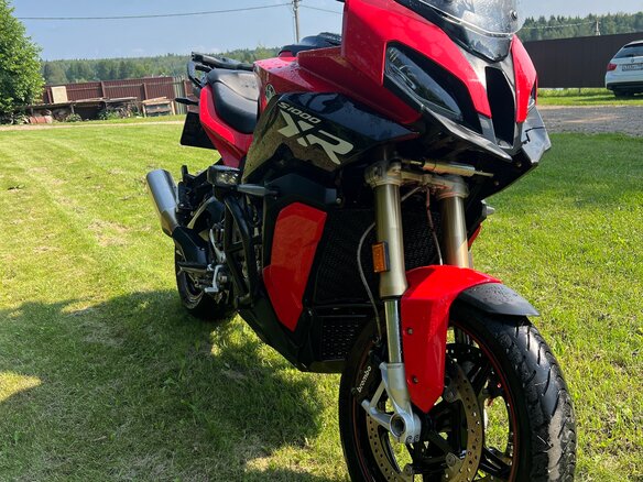 2021 BMW S 1000 XR, красный, 1600000 рублей - вид 2
