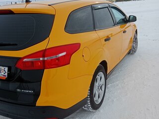 2015 Ford Focus III Рестайлинг, жёлтый, 800000 рублей, вид 4