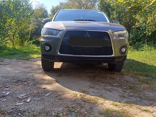 2011 Mitsubishi Outlander II Рестайлинг, коричневый, 1800000 рублей, вид 3