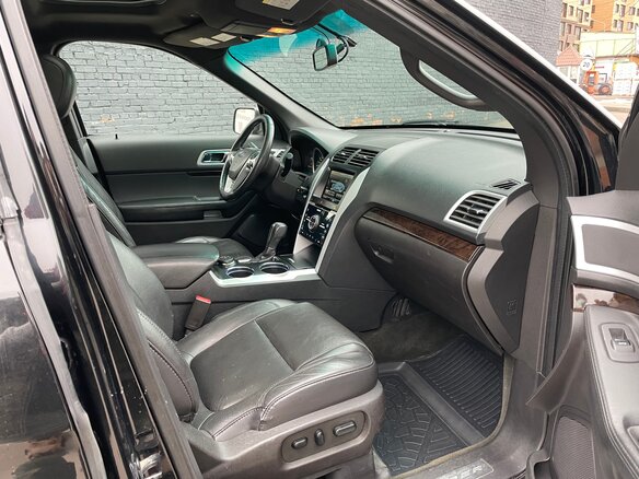 2014 Ford Explorer V, чёрный, 1500000 рублей - вид 8
