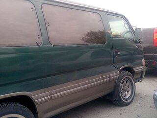1994 Nissan Caravan III (E24), зелёный, 800000 рублей, вид 5