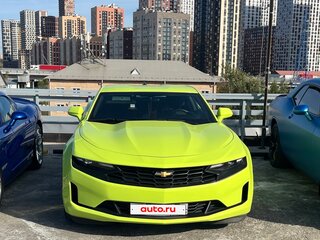 2020 Chevrolet Camaro VI Рестайлинг, жёлтый, 2870000 рублей, вид 1