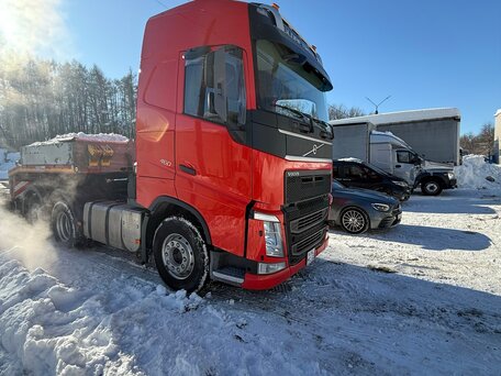 2019 Volvo FH, красный, 10000000 рублей, вид 3