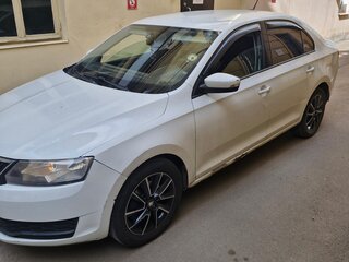 2018 Skoda Rapid I Рестайлинг, белый, 500000 рублей, вид 5