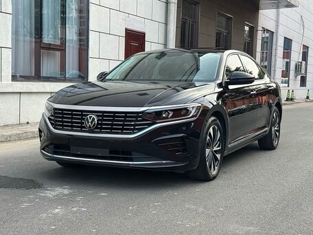 2023 Volkswagen Passat B8 Рестайлинг, чёрный, 2400000 рублей, вид 1