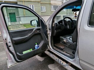 2008 Nissan Navara (Frontier) III (D40), серый, 1000000 рублей, вид 3