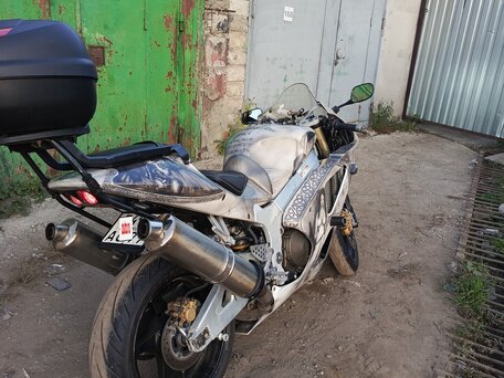 2003 Honda VTR 1000, белый, 480000 рублей, вид 3