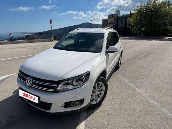 2012 Volkswagen Tiguan I Рестайлинг, белый - вид 1