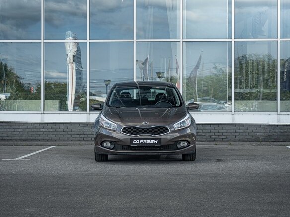 2015 Kia Ceed II, коричневый, 1190000 рублей - вид 2