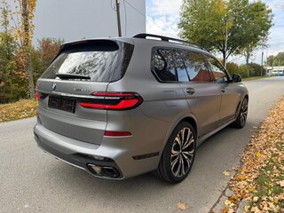 2025 BMW X7 40d I (G07) Рестайлинг, серый, 18300000 рублей, вид 4