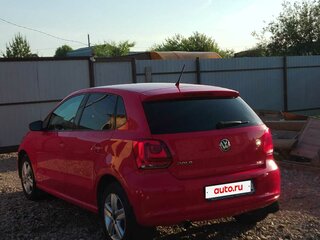 2012 Volkswagen Polo V, красный, 630000 рублей, вид 4
