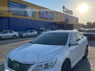 2013 Toyota Camry VII (XV50), белый, 1500000 рублей, вид 3