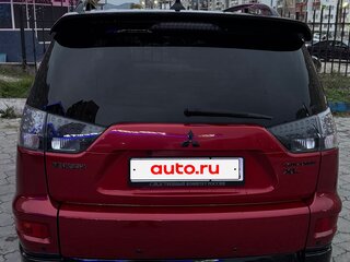 2010 Mitsubishi Outlander II Рестайлинг, красный, 1550000 рублей, вид 4