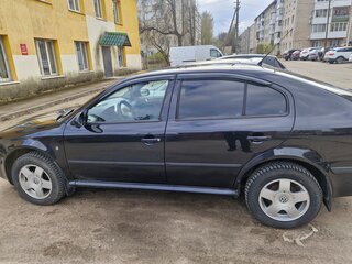 2008 Skoda Octavia I (A4) Рестайлинг, чёрный, 500000 рублей, вид 3