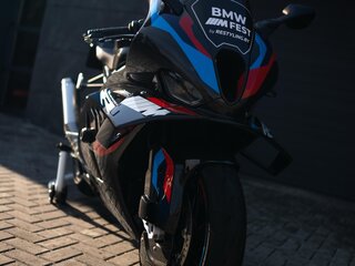 2023 BMW M 1000 RR, чёрный, 2999000 рублей, вид 4