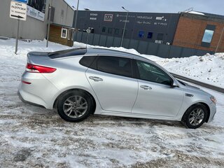 2019 Kia Optima IV Рестайлинг, серый, 1590000 рублей, вид 5