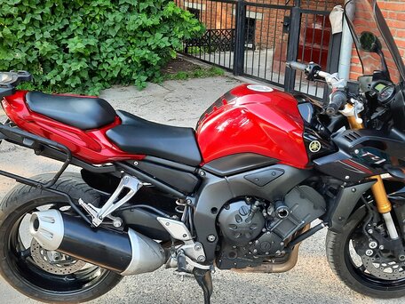 2007 Yamaha FZ1, красный, 650000 рублей, вид 3