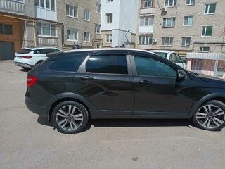 2019 Lada (ВАЗ) Vesta SW Cross I, чёрный, 1000000 рублей, вид 3