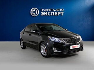 2012 Kia Rio 4-speed III, чёрный, 715000 рублей, вид 3