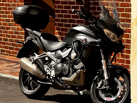 2017 Honda VFR 800X (Crossrunner), чёрный, 900000 рублей, вид 1
