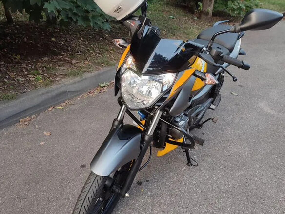 2020 Bajaj Pulsar NS 125, жёлтый, 170000 рублей - вид 6
