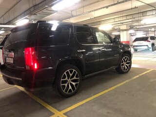 2010 Cadillac Escalade III, чёрный, 1799999 рублей, вид 4