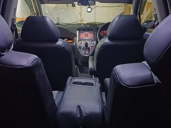 2001 Honda Stream I, белый, 630000 рублей - вид 22