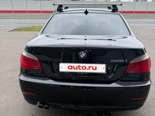 2007 BMW 5 серии 525i V (E60/E61) Рестайлинг, чёрный, 1350000 рублей, вид 4