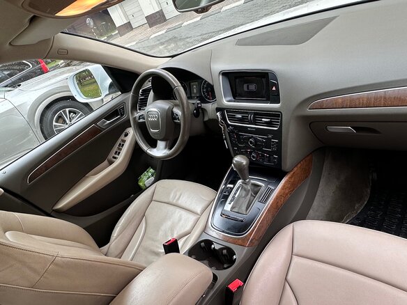 2012 Audi Q5 8tiptronic I (8R), белый, 1800000 рублей - вид 3