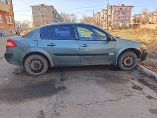 2006 Renault Megane II Рестайлинг, зелёный, 300000 рублей, вид 2