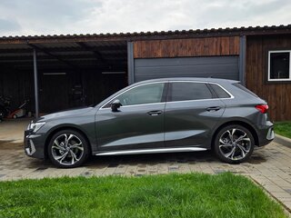 2021 Audi A3 Sportback 35 TFSI IV (8Y), серый, 2200000 рублей, вид 4