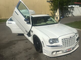 2006 Chrysler 300C I, белый, 2500000 рублей, вид 2