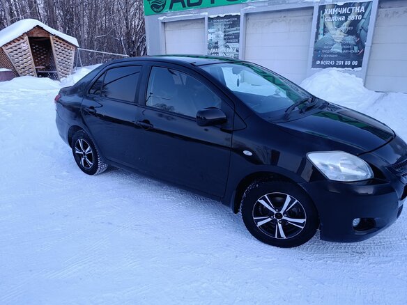 2006 Toyota Belta I, чёрный, 500000 рублей - вид 4