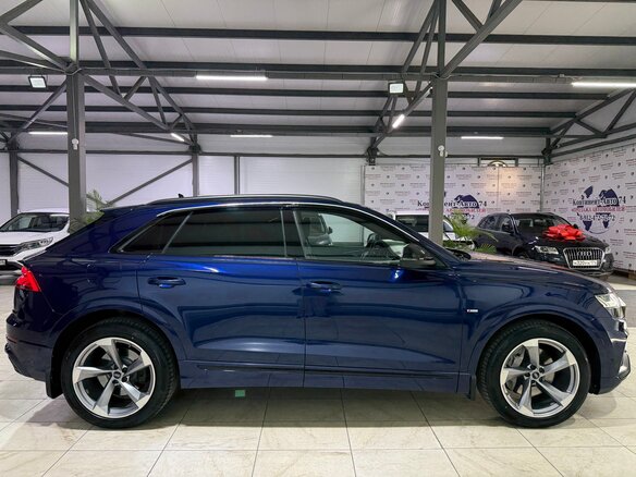2019 Audi Q8 45 TDI I (4M), синий, 6290000 рублей - вид 16