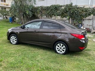 2016 Hyundai Solaris I Рестайлинг, коричневый, 1200000 рублей, вид 3
