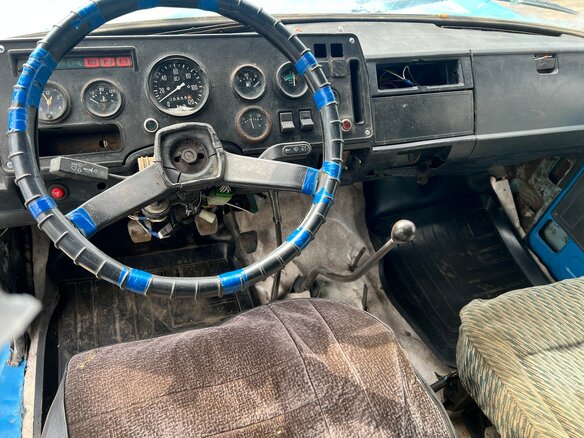 1993 ГАЗ 3307, голубой, 399999 рублей - вид 18