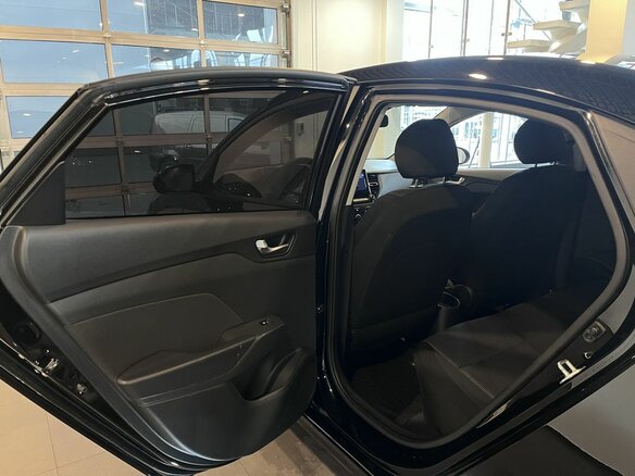 2021 Hyundai Solaris II Рестайлинг, чёрный - вид 24