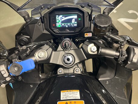 2020 Kawasaki Z 1000SX, чёрный, 1600000 рублей, вид 5