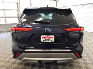 2022 Toyota Highlander IV (XU70), синий, 10677163 рублей, вид 4