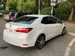 2014 Toyota Corolla XI (E160, E170, E180), белый, 1000000 рублей, вид 3