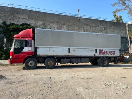 1994 Hino Profia, красный, 1600000 рублей, вид 3