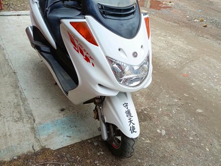 2000 Yamaha Majesty 250, белый, 160000 рублей, вид 2