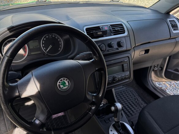 2009 Skoda Fabia II, серый, 590000 рублей - вид 8