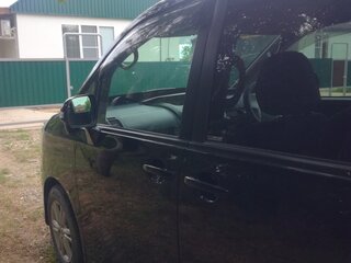 2012 Toyota Noah II (R70), чёрный, 1500000 рублей, вид 3