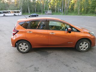 2017 Nissan Note e-Power II Рестайлинг, оранжевый, 1350000 рублей, вид 3