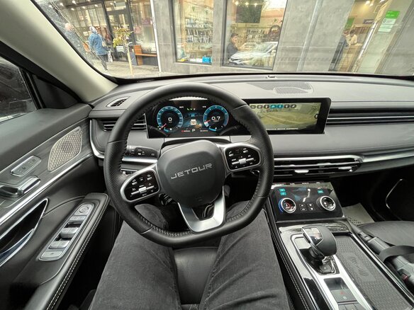 2023 Jetour X70+ I Рестайлинг, чёрный, 2650000 рублей - вид 3
