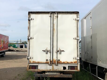 1987 Isuzu Elf (N-series), белый, 800000 рублей, вид 4