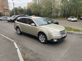 2010 Subaru Outback IV, золотистый, 1070000 рублей, вид 3